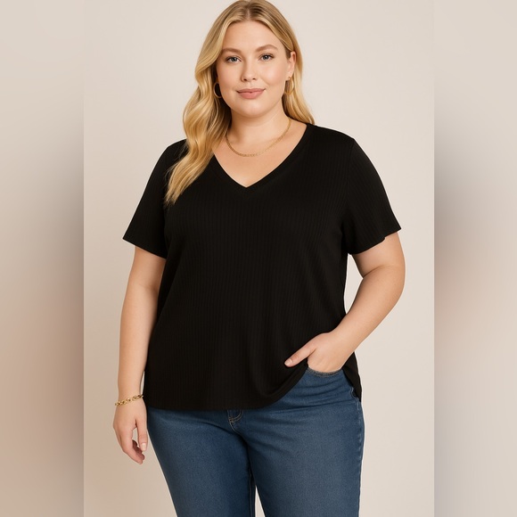 Rachel Zoe Black V-Neck Short Sleeve Top size 2X NWT - Picture 1 of 3